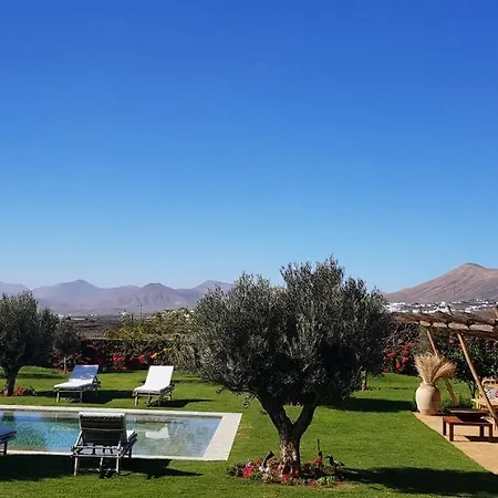 La Pausa Villa *